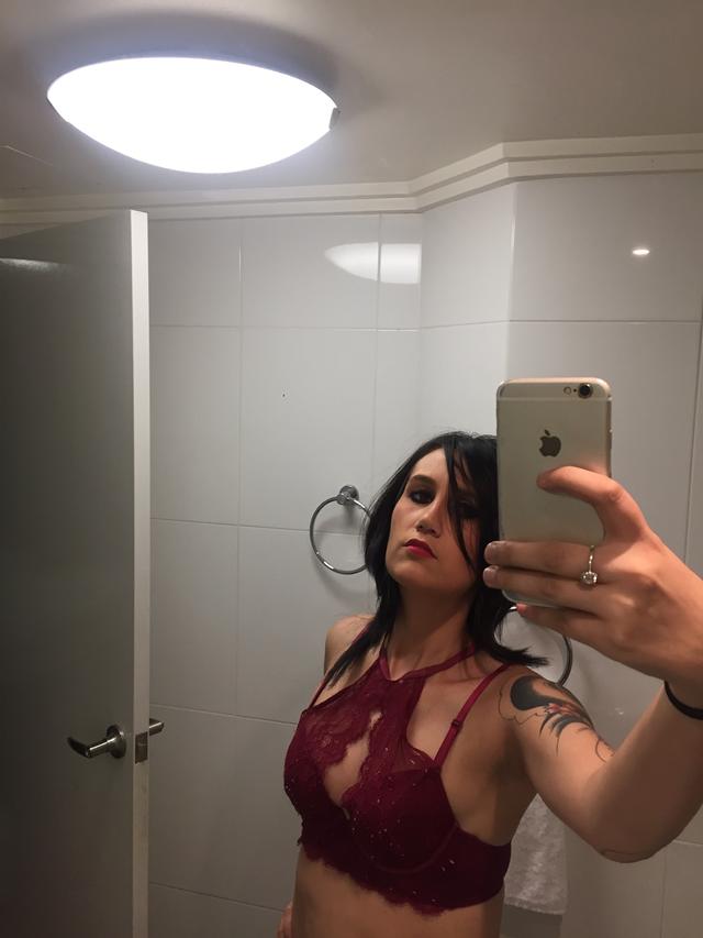 Karapürçek Escort Bayan Vicdan